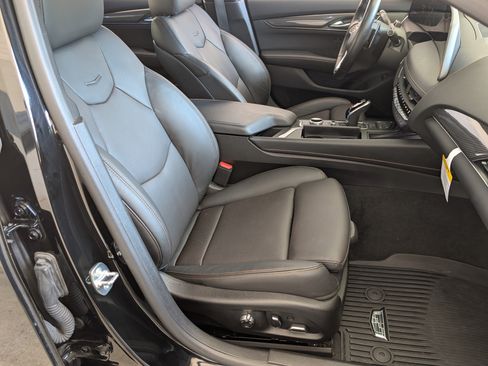 Used 2025 Cadillac CT5 V RWD image 20