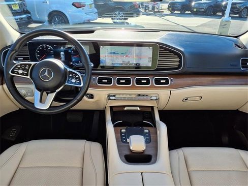Used 2023 Mercedes-Benz GLE 350 image 4