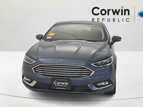 Used 2018 Ford Fusion Titanium AWD/4WD image 2