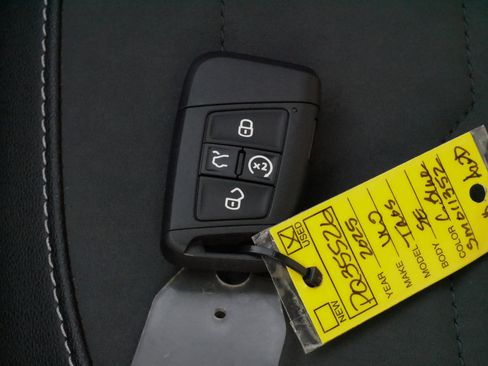Certified 2025 Volkswagen Taos SE AWD/4WD image 30
