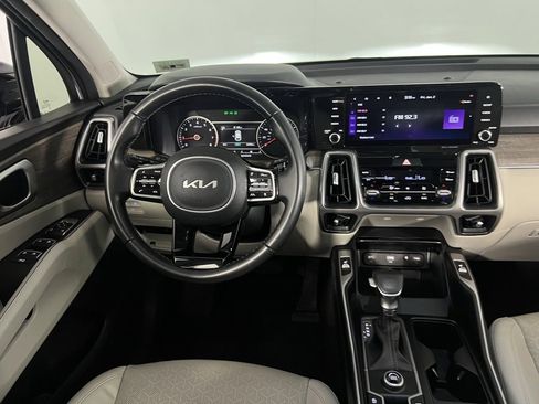 Used 2023 Kia Sorento EX w/ Panoramic Sunroof Package image 33