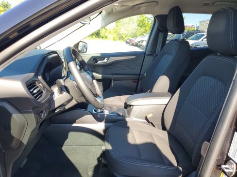 Used 2023 Ford Escape Active w/ Tech Pack #2 AWD/4WD image 11