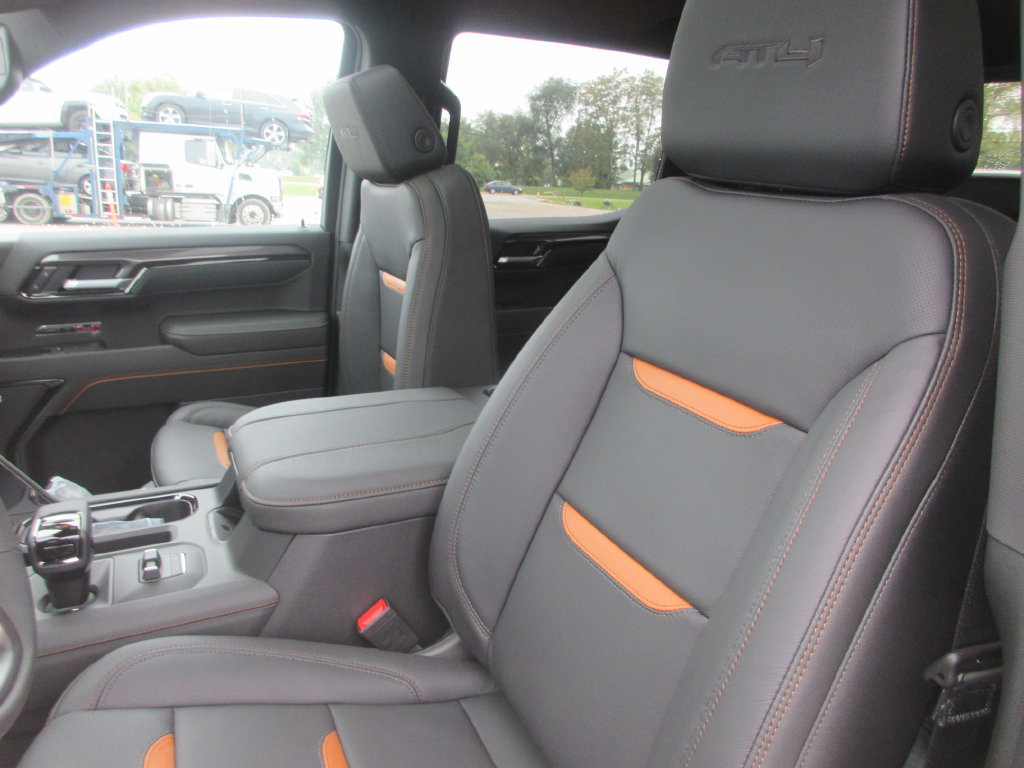 New 2026 GMC Sierra 1500 AT4 w/ AT4 Premium Package AWD/4WD image 13