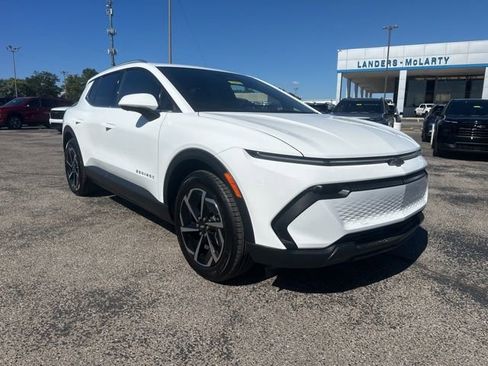 New 2026 Chevrolet Equinox EV LT image 1