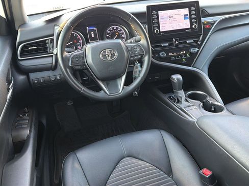 Certified 2022 Toyota Camry SE FWD image 18
