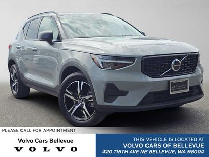 Used 2026 Volvo XC40 B5 Core w/ Climate Package