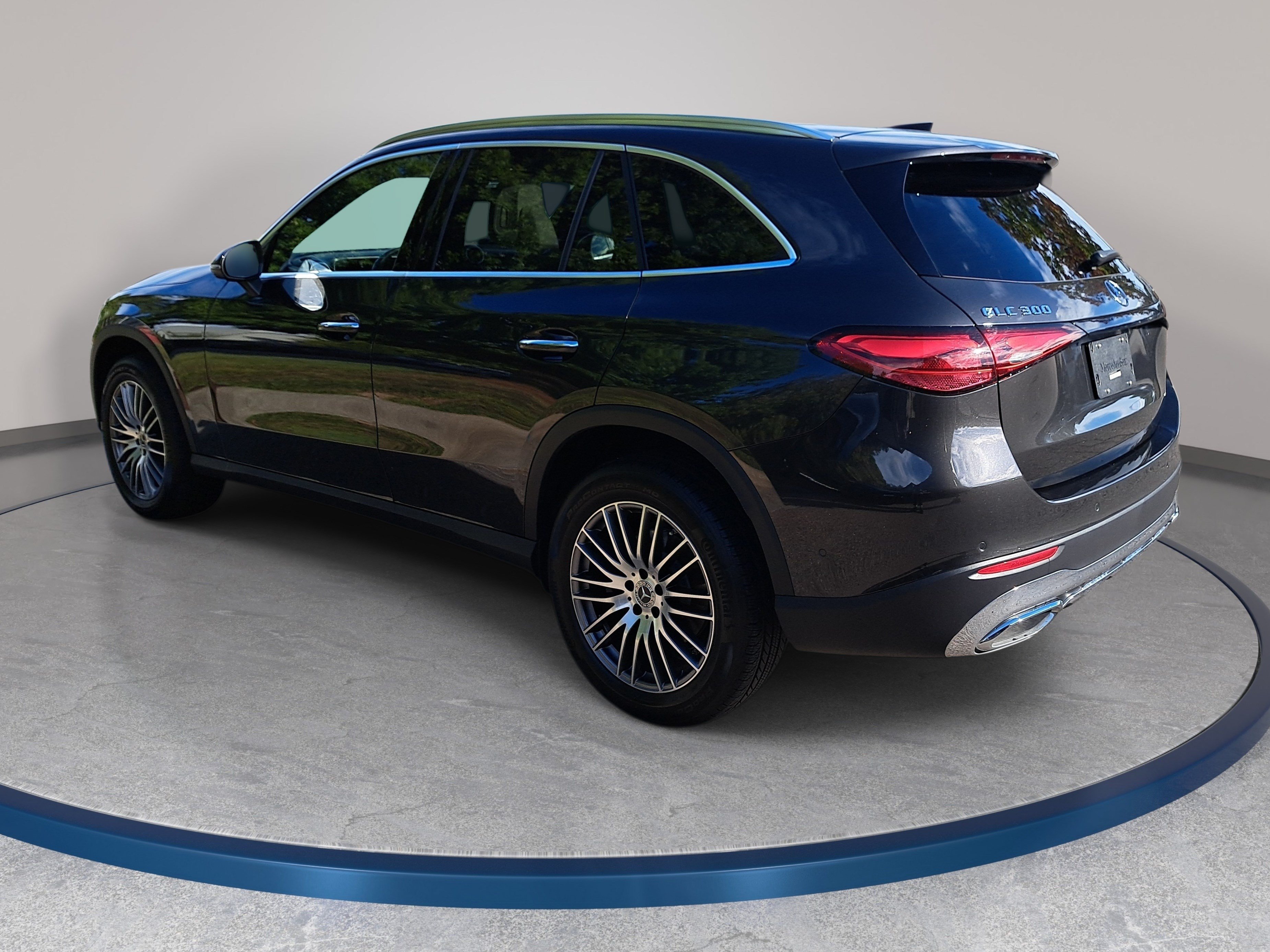 Used 2026 Mercedes-Benz GLC 300 4MATIC image 8