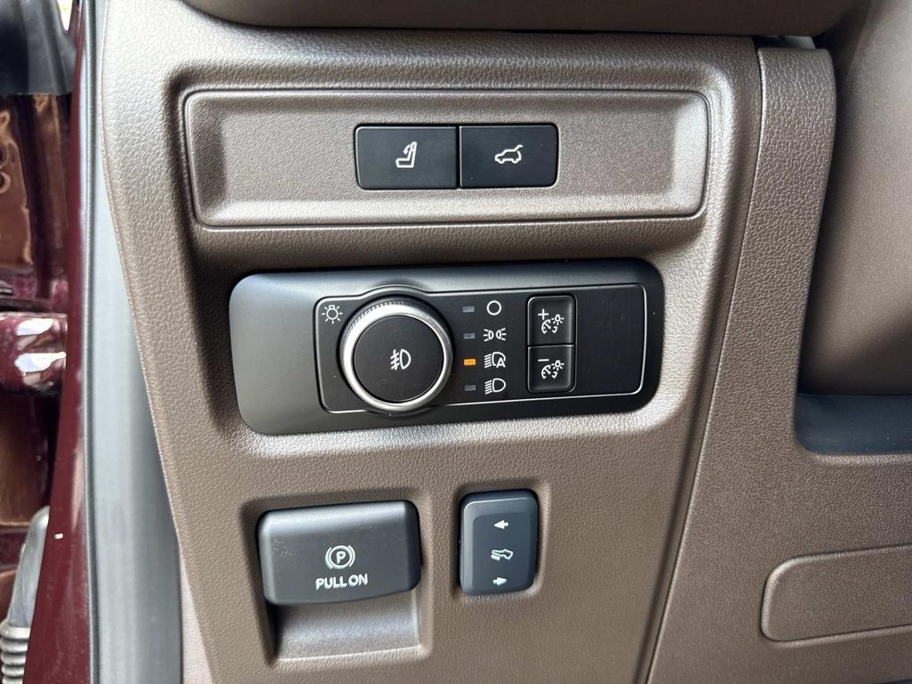 Used 2024 Ford Expedition King Ranch AWD/4WD image 32
