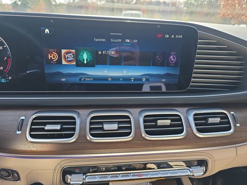 New 2026 Mercedes-Benz GLE 63 AMG S image 20