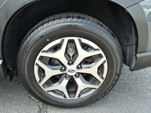 Used 2020 Subaru Forester Premium AWD/4WD image 18