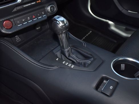 Certified 2025 Ford Mustang GT Premium image 29