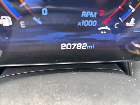 Used 2025 Chevrolet Equinox LT AWD/4WD image 16
