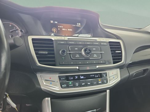 Used 2015 Honda Accord Sport image 13