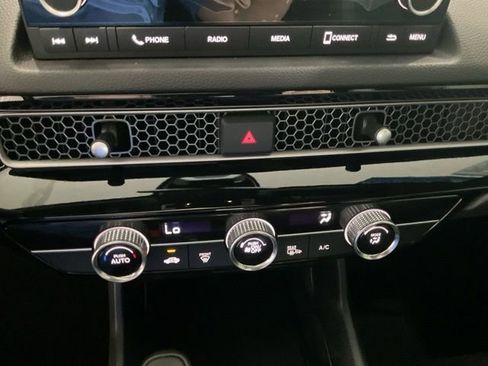 Used 2025 Honda Civic Sport image 14