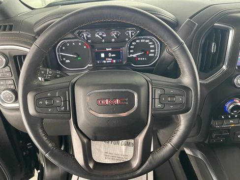 Used 2022 GMC Sierra 1500 AT4 w/ AT4 Preferred Package AWD/4WD image 37