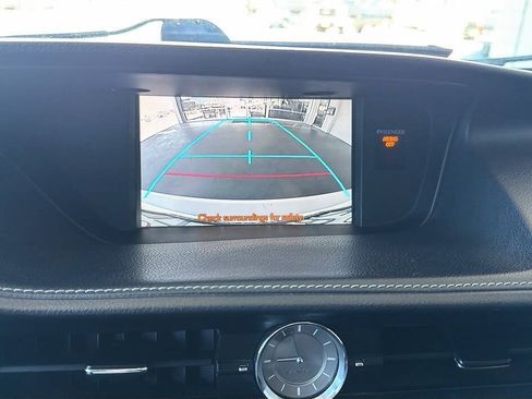 Used 2014 Lexus ES 350 w/ Luxury Package FWD image 12