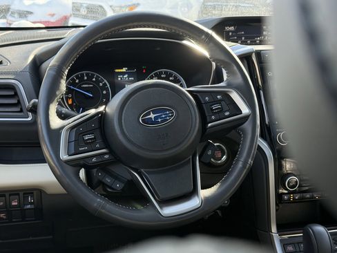 Used 2022 Subaru Ascent Touring image 17