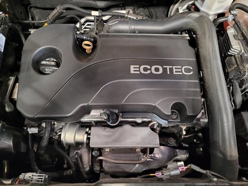 Used 2018 Chevrolet Equinox LT w/ Sun & Infotainment Package image 30