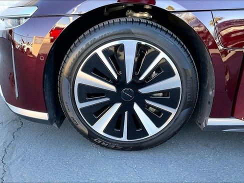 Used 2024 Lucid Air Touring image 8