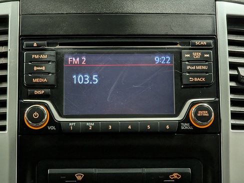 Used 2017 Nissan Frontier SV image 14