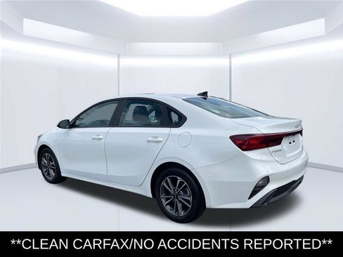 Used 2024 Kia Forte LXS FWD image 3