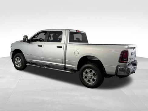 Used 2026 RAM 2500 Big Horn AWD/4WD image 9