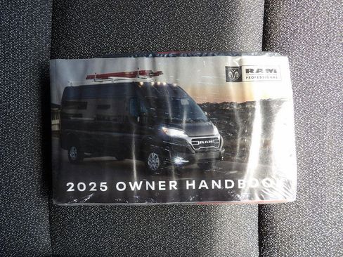 Used 2025 RAM ProMaster 2500 w/ U-Haul Equipment Group FWD image 35
