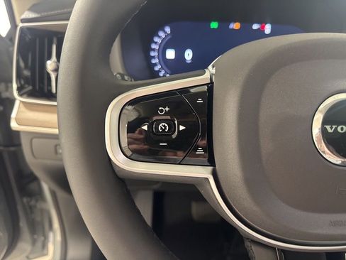 New 2026 Volvo XC90 T8 Plus w/ Protection Package Premier AWD/4WD image 9