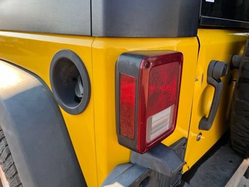 Used 2008 Jeep Wrangler X AWD/4WD image 11