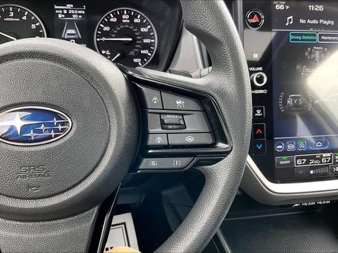 Used 2025 Subaru Crosstrek 2.5i Premium AWD/4WD image 22