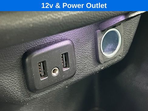 Used 2020 Chevrolet Traverse LT w/ LPO, Floor Liner Package image 23