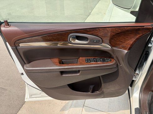 Used 2014 Buick Enclave Leather AWD/4WD image 9