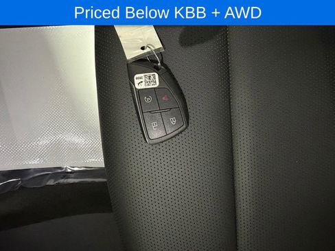 Used 2025 Buick Envision Preferred image 25