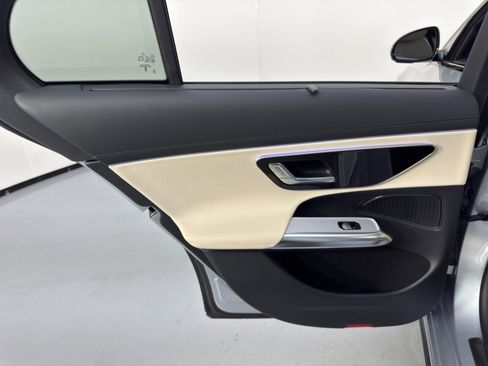 Used 2025 Mercedes-Benz E 350 E 350 w/ MBUS Superscreen Package image 45