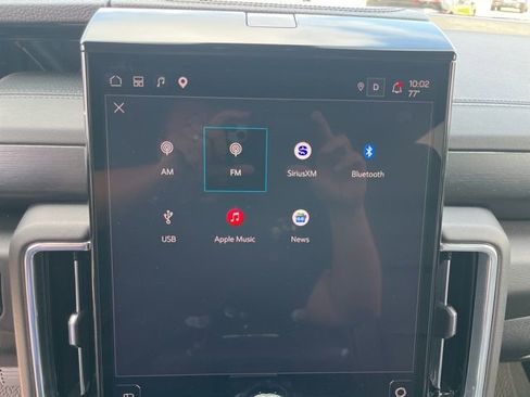 Used 2025 GMC Yukon Denali AWD/4WD image 34