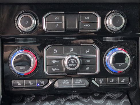 Used 2023 GMC Yukon Denali w/ Denali Reserve Package image 20