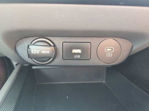 Used 2024 Hyundai Elantra SEL FWD image 14