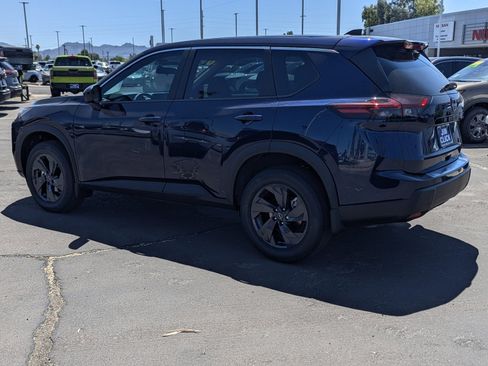 New 2026 Nissan Rogue SV FWD image 4
