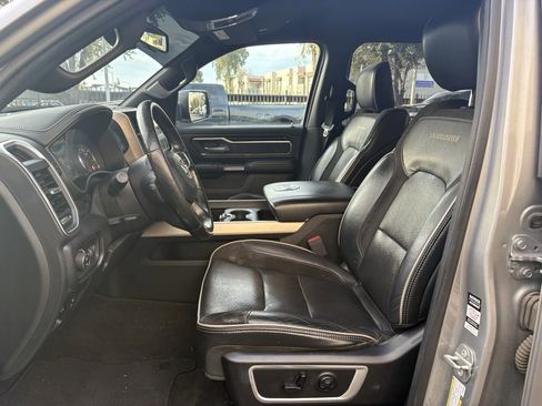 Used 2019 RAM 1500 Laramie w/ Sport Appearance Package image 11