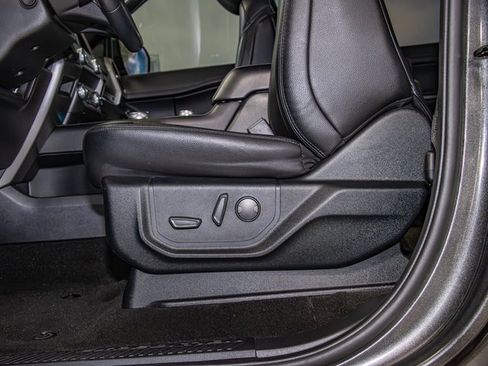 Used 2020 Ford Expedition XLT w/ Equipment Group 202A image 15