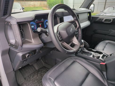 Used 2025 Ford Bronco Badlands AWD/4WD image 15
