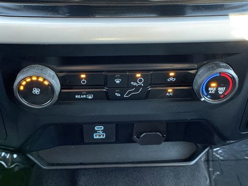 Used 2023 Ford F150 XLT image 35