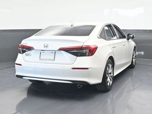 Used 2022 Honda Civic LX image 5