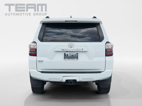 Used 2022 Toyota 4Runner SR5 Premium w/ Moonroof Package RWD image 4
