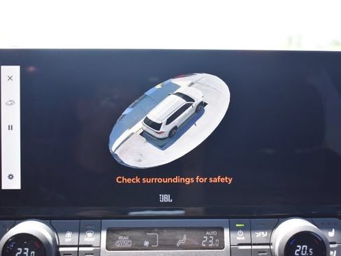 Used 2024 Toyota Grand Highlander AWD image 6