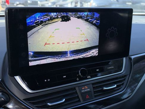 Used 2024 Nissan Altima 2.5 SR w/ SR Premium Package image 12