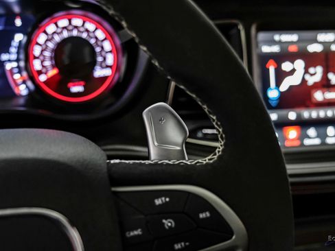 Used 2022 Dodge Challenger SRT Hellcat RWD image 55