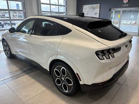 Certified 2023 Ford Mustang Mach-E GT image 5