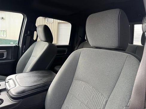 Used 2022 RAM 1500 Warlock AWD/4WD image 3
