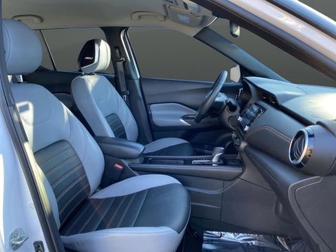 Used 2023 Nissan Kicks SR w/ SR Premium Package image 26